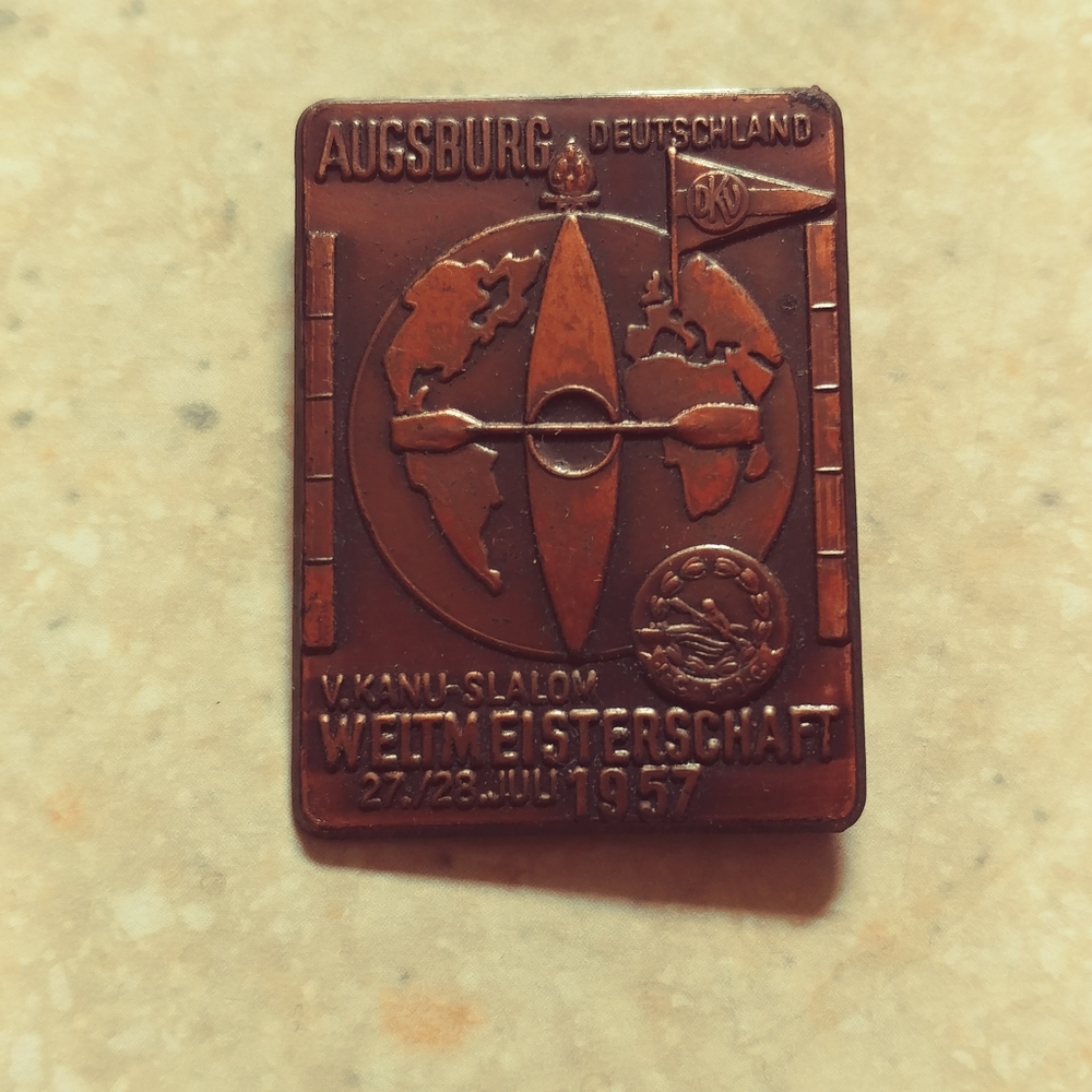 Rare Collectible Pin - Picture 7 of 7